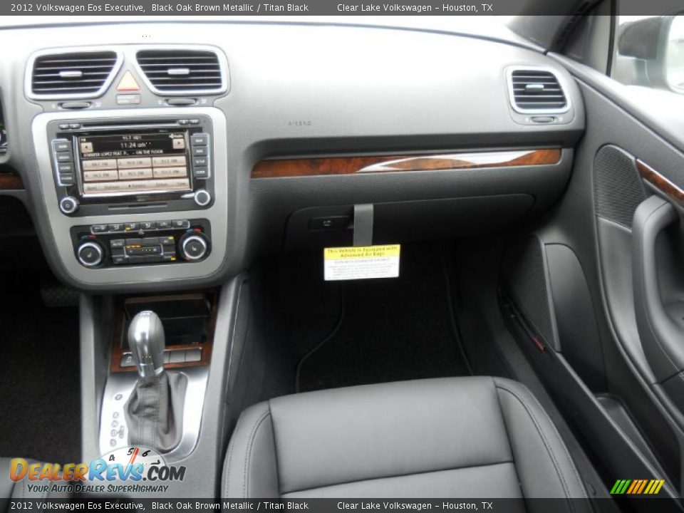 2012 Volkswagen Eos Executive Black Oak Brown Metallic / Titan Black Photo #15
