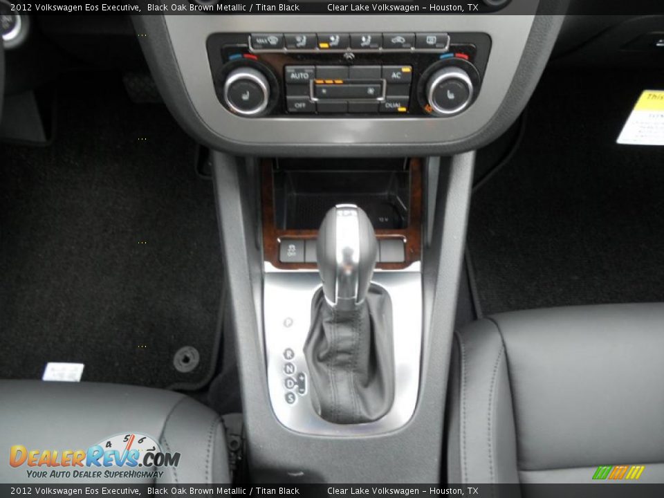 2012 Volkswagen Eos Executive Shifter Photo #18
