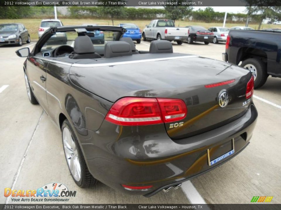 2012 Volkswagen Eos Executive Black Oak Brown Metallic / Titan Black Photo #23