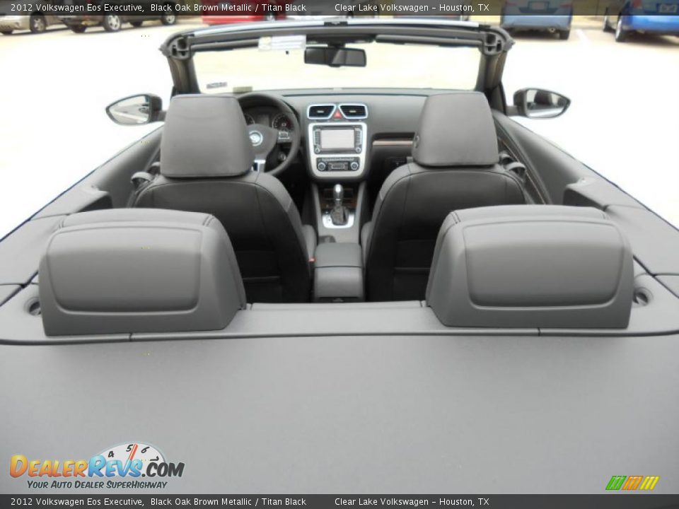 2012 Volkswagen Eos Executive Black Oak Brown Metallic / Titan Black Photo #24
