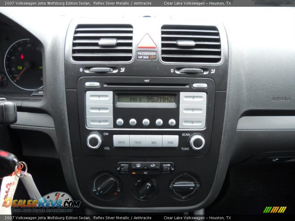 2007 Volkswagen Jetta Wolfsburg Edition Sedan Reflex Silver Metallic / Anthracite Photo #21