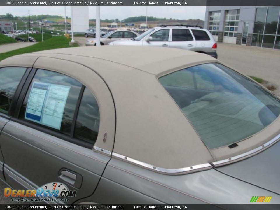 2000 Lincoln Continental Spruce Green Metallic / Medium Parchment Photo #10