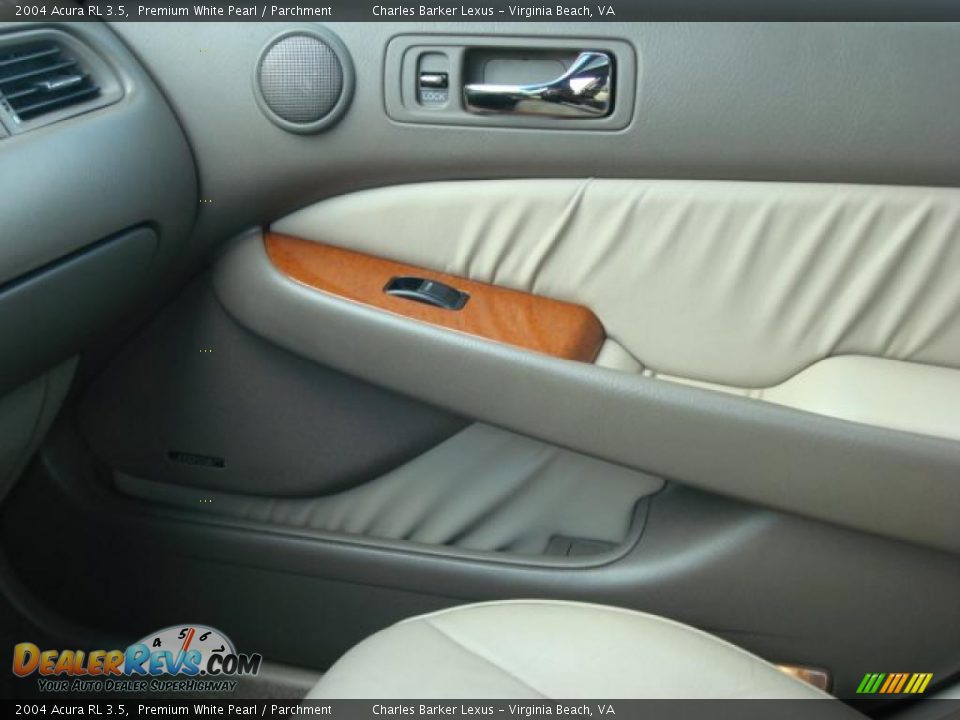 2004 Acura RL 3.5 Premium White Pearl / Parchment Photo #22