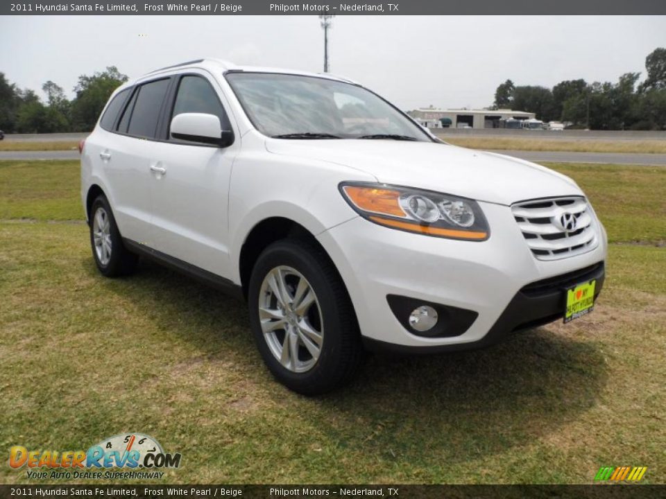 Front 3/4 View of 2011 Hyundai Santa Fe Limited Photo #1