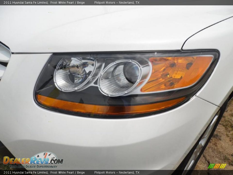 2011 Hyundai Santa Fe Limited Frost White Pearl / Beige Photo #9