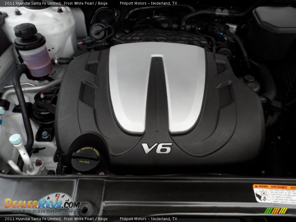 2011 Hyundai Santa Fe Limited Frost White Pearl / Beige Photo #17
