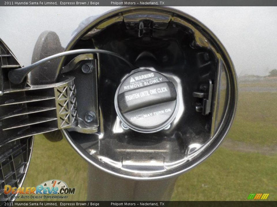 2011 Hyundai Santa Fe Limited Espresso Brown / Beige Photo #16