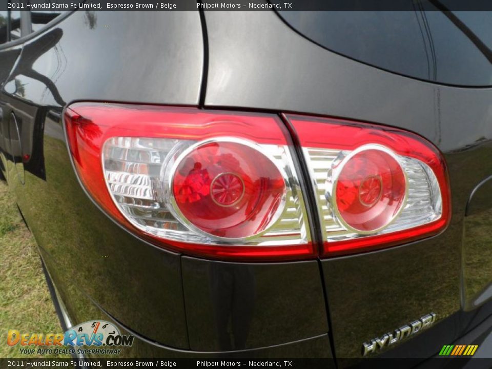 2011 Hyundai Santa Fe Limited Espresso Brown / Beige Photo #17