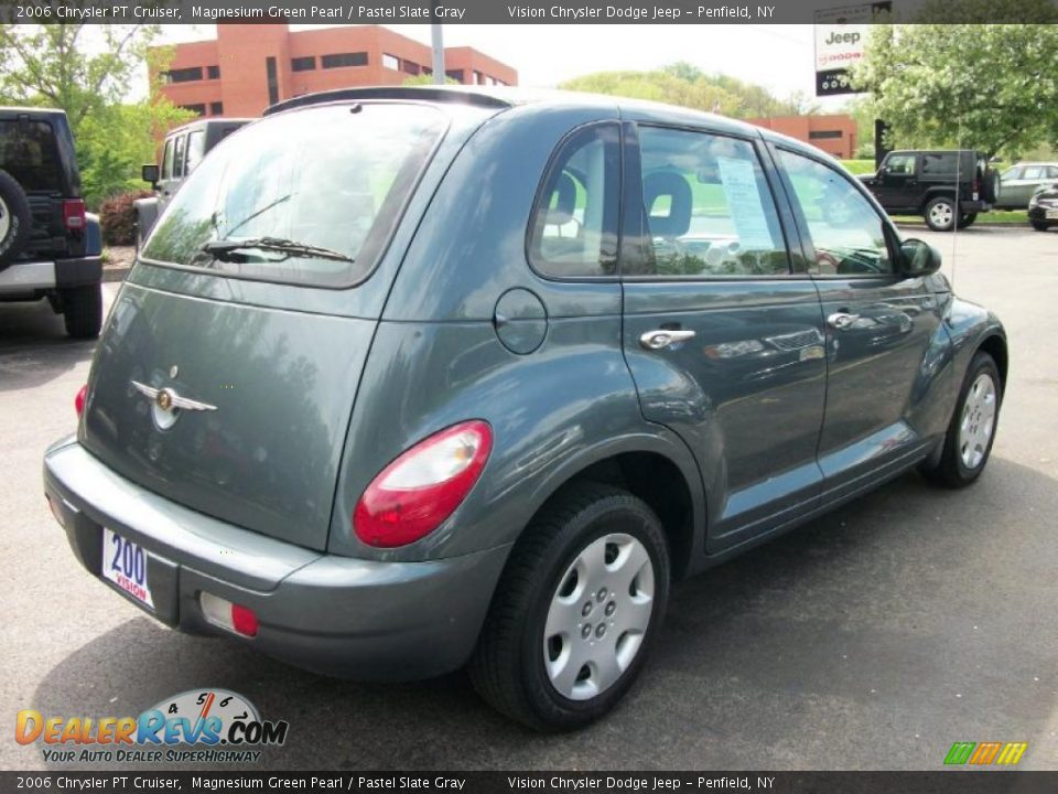 2006 Chrysler PT Cruiser Magnesium Green Pearl / Pastel Slate Gray Photo #2