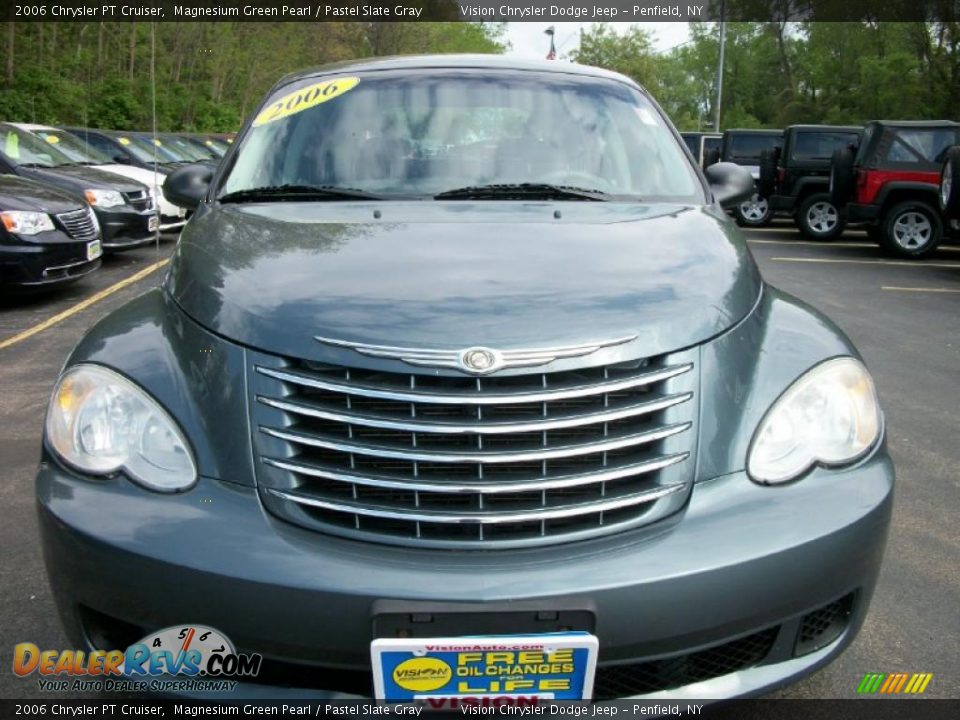 2006 Chrysler PT Cruiser Magnesium Green Pearl / Pastel Slate Gray Photo #18