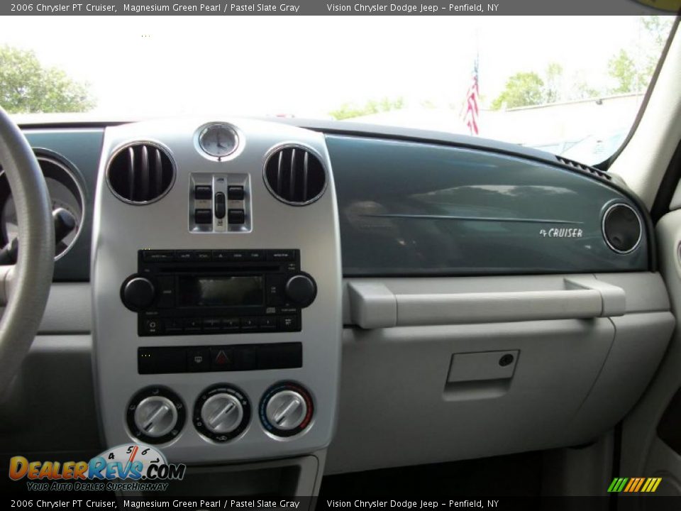 2006 Chrysler PT Cruiser Magnesium Green Pearl / Pastel Slate Gray Photo #22