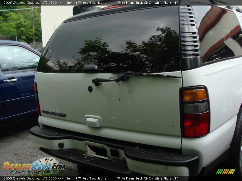 2006 Chevrolet Suburban LTZ 1500 4x4 Summit White / Tan/Neutral Photo #5