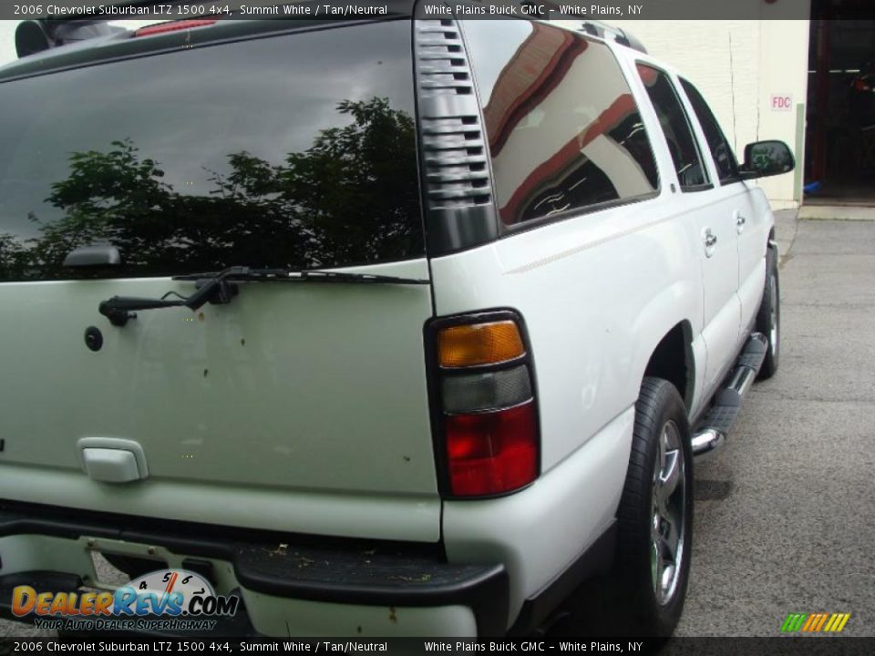 2006 Chevrolet Suburban LTZ 1500 4x4 Summit White / Tan/Neutral Photo #6