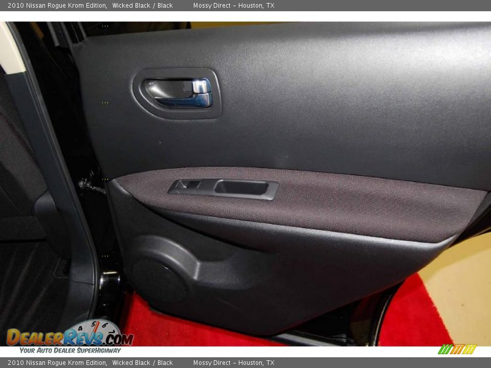2010 Nissan Rogue Krom Edition Wicked Black / Black Photo #16
