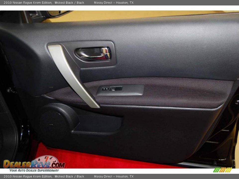 Door Panel of 2010 Nissan Rogue Krom Edition Photo #18