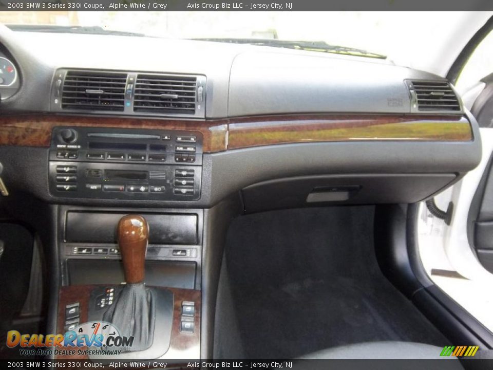 2003 BMW 3 Series 330i Coupe Alpine White / Grey Photo #14