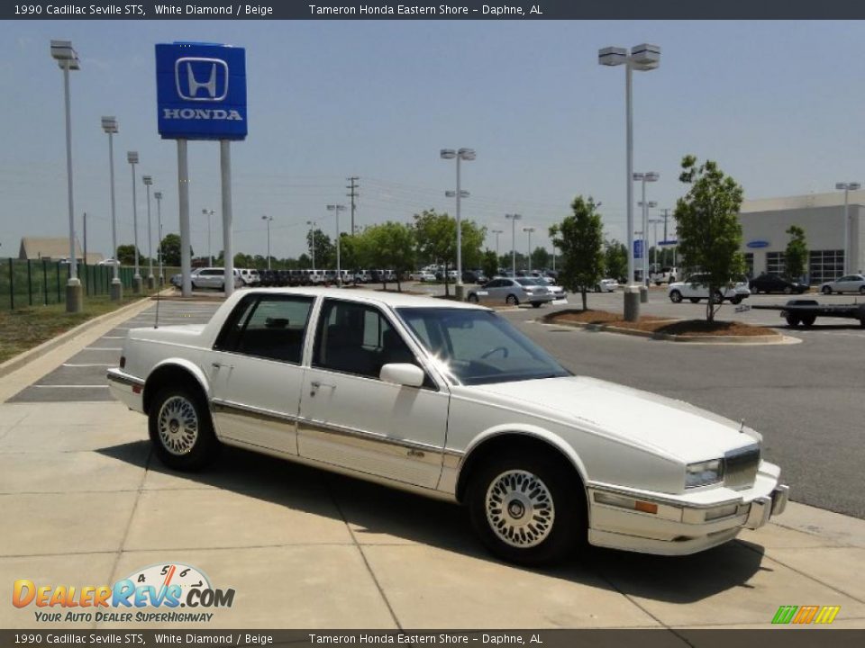 1990 Cadillac Seville STS White Diamond / Beige Photo #3