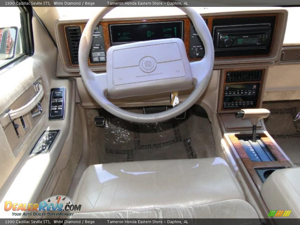 1990 Cadillac Seville STS White Diamond / Beige Photo #20