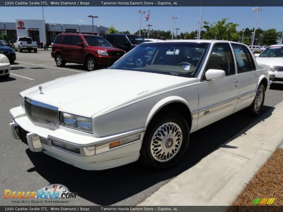 Front 3/4 View of 1990 Cadillac Seville STS Photo #36