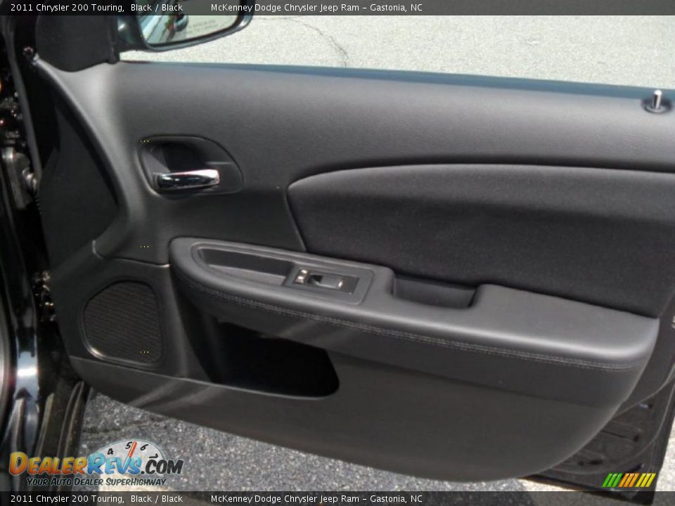 2011 Chrysler 200 Touring Black / Black Photo #20