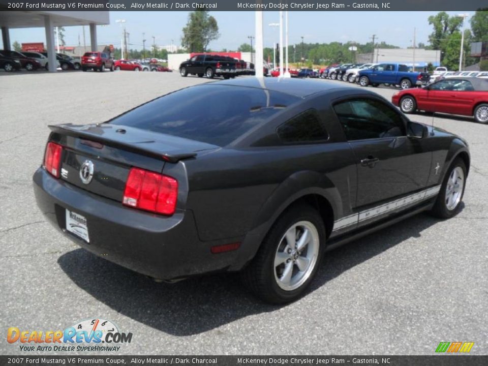 2007 Ford Mustang V6 Premium Coupe Alloy Metallic / Dark Charcoal Photo #4