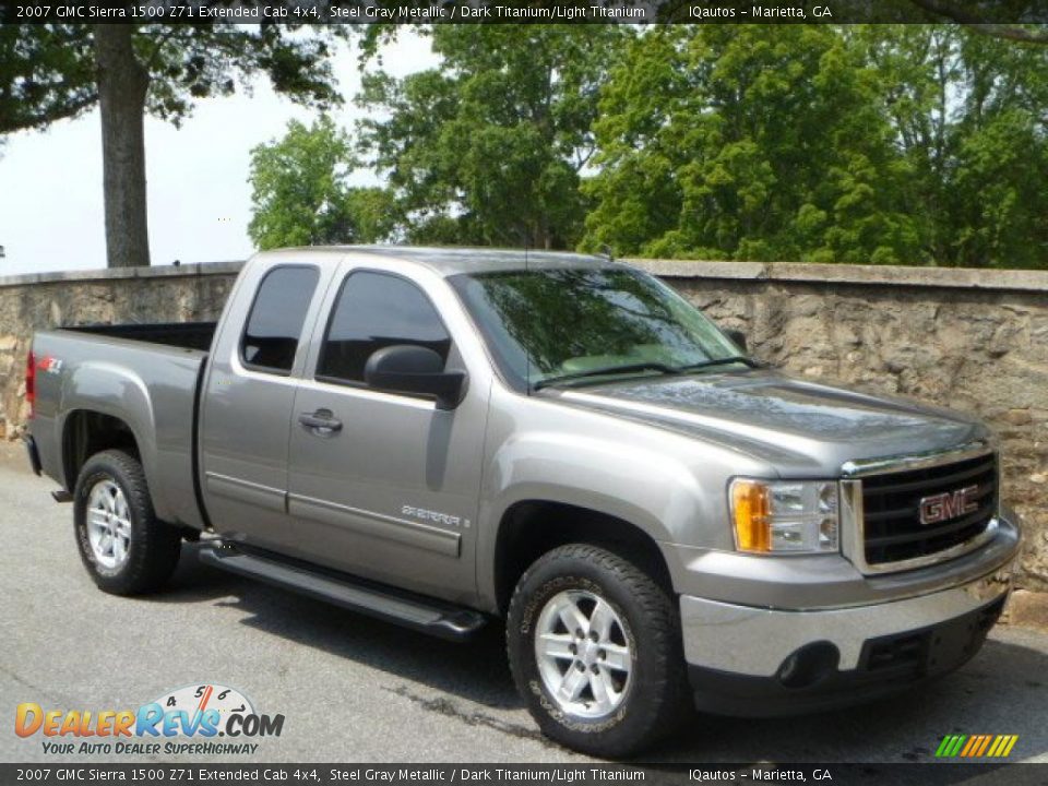 Front 3/4 View of 2007 GMC Sierra 1500 Z71 Extended Cab 4x4 Photo #1