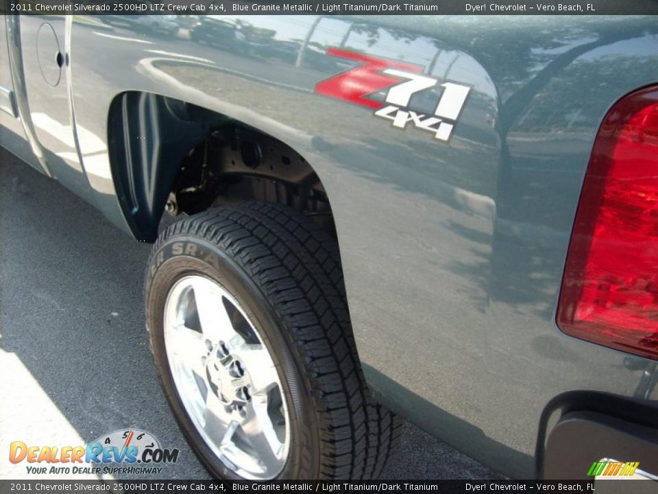 2011 Chevrolet Silverado 2500HD LTZ Crew Cab 4x4 Blue Granite Metallic / Light Titanium/Dark Titanium Photo #5