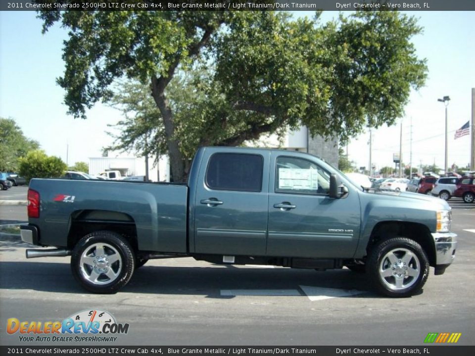 2011 Chevrolet Silverado 2500HD LTZ Crew Cab 4x4 Blue Granite Metallic / Light Titanium/Dark Titanium Photo #13