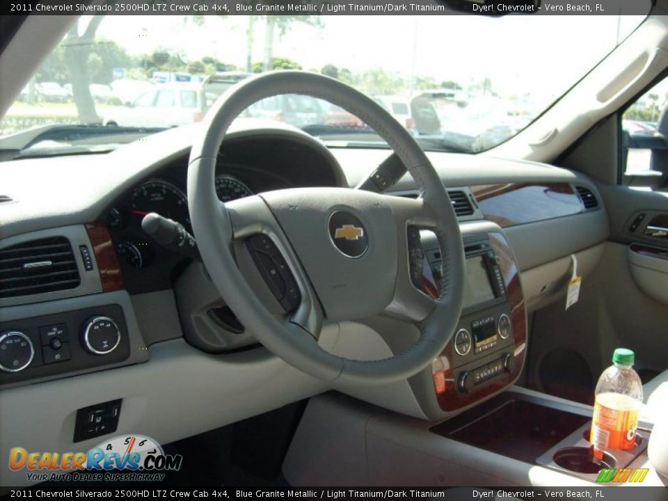 2011 Chevrolet Silverado 2500HD LTZ Crew Cab 4x4 Blue Granite Metallic / Light Titanium/Dark Titanium Photo #20