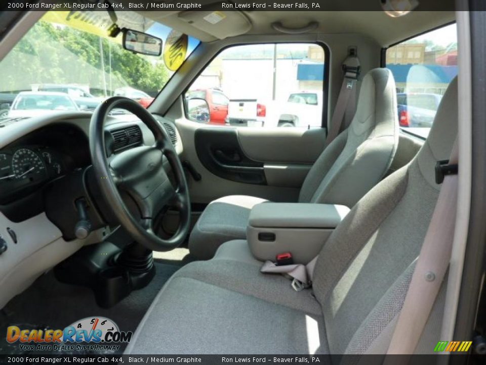 Medium Graphite Interior - 2000 Ford Ranger XL Regular Cab 4x4 Photo #12