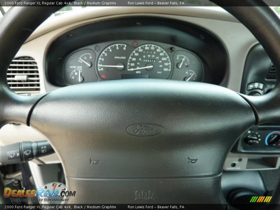 2000 Ford Ranger XL Regular Cab 4x4 Black / Medium Graphite Photo #24