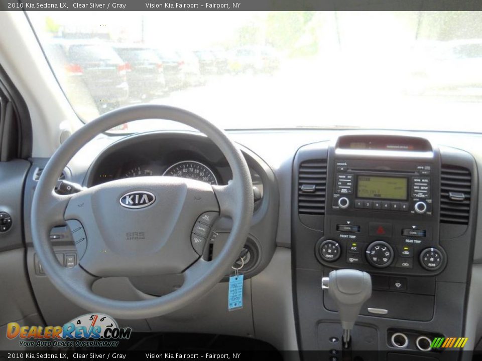 2010 Kia Sedona LX Clear Silver / Gray Photo #4