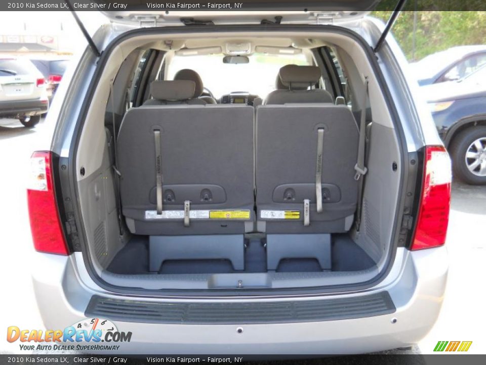 2010 Kia Sedona LX Clear Silver / Gray Photo #6