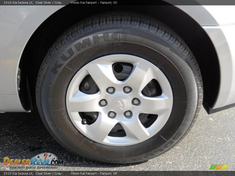 2010 Kia Sedona LX Clear Silver / Gray Photo #19