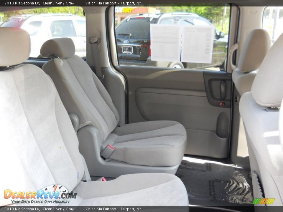 2010 Kia Sedona LX Clear Silver / Gray Photo #22