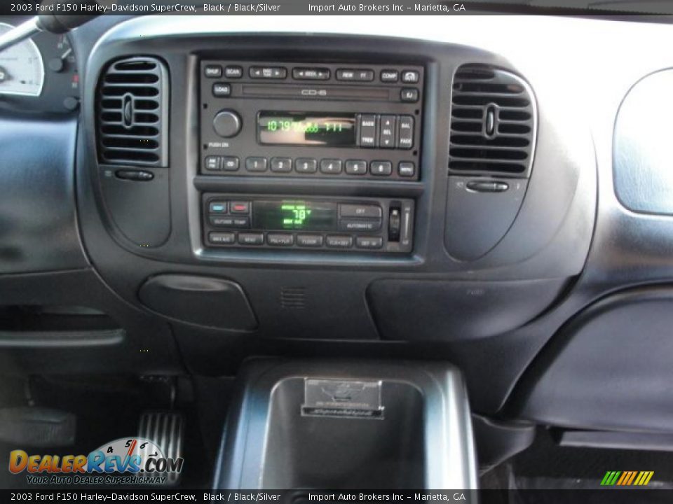 Controls of 2003 Ford F150 Harley-Davidson SuperCrew Photo #11