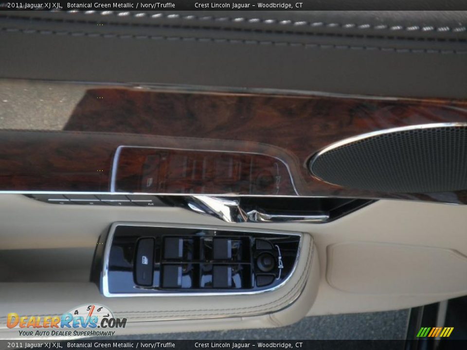 Door Panel of 2011 Jaguar XJ XJL Photo #12