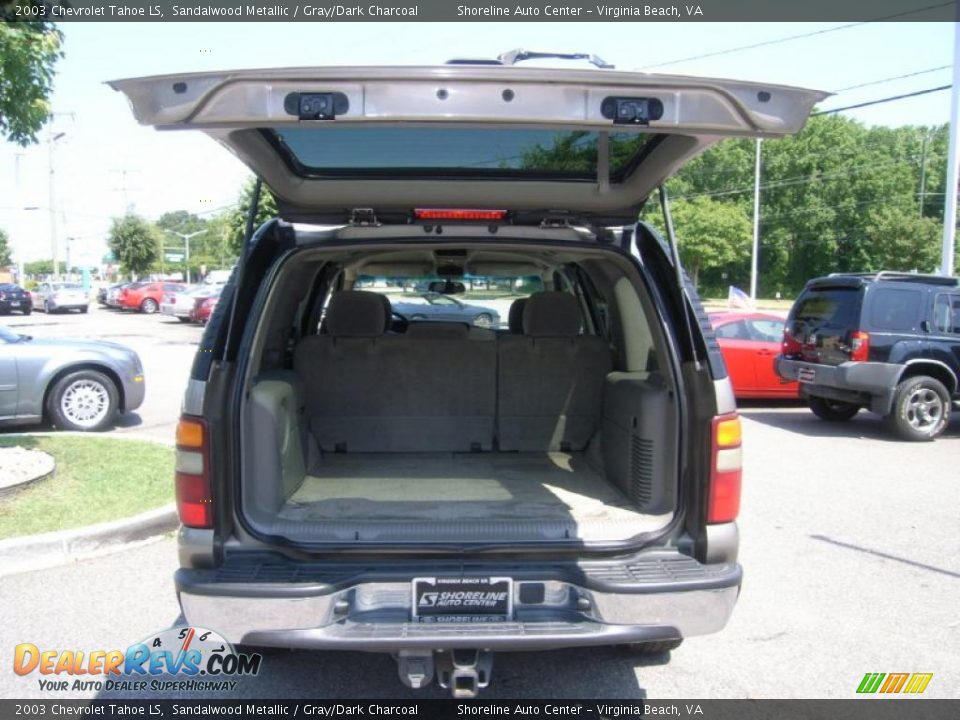2003 Chevrolet Tahoe LS Sandalwood Metallic / Gray/Dark Charcoal Photo #11
