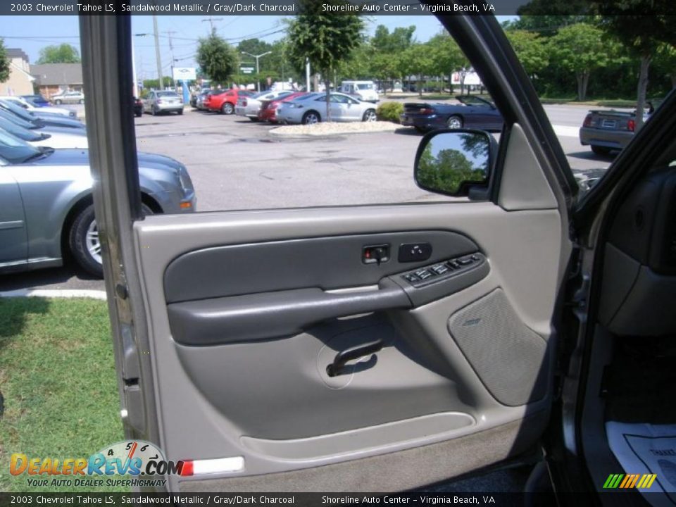 2003 Chevrolet Tahoe LS Sandalwood Metallic / Gray/Dark Charcoal Photo #16