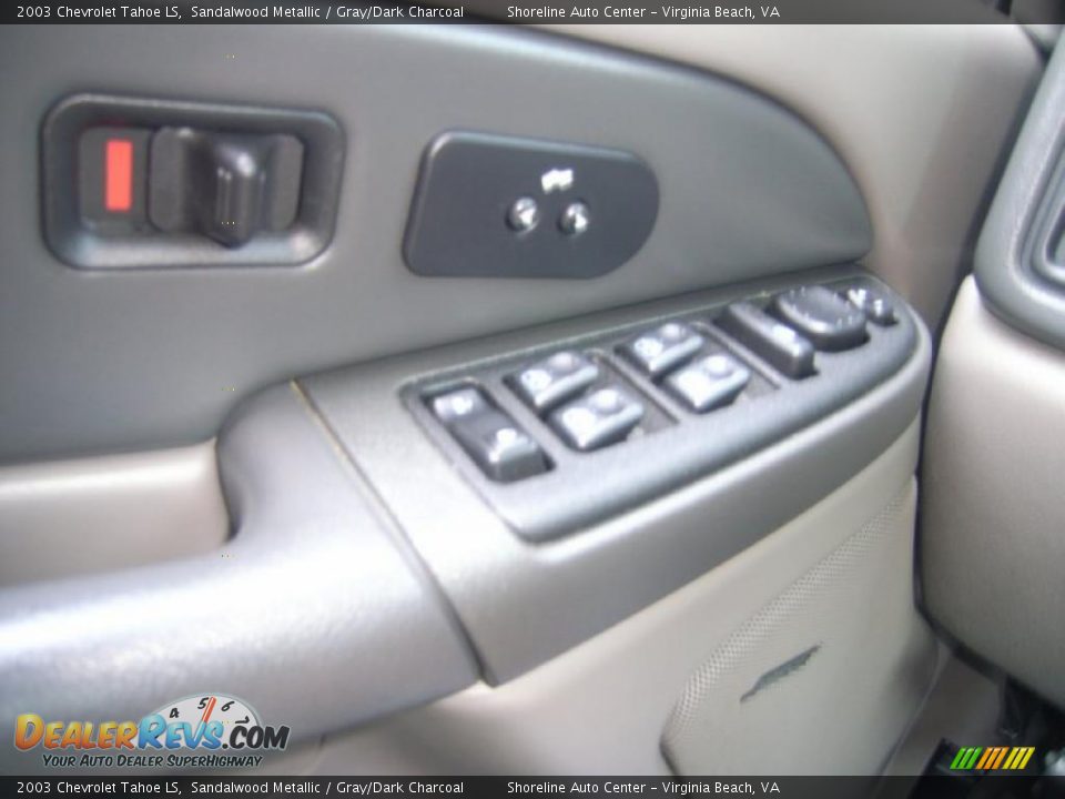 2003 Chevrolet Tahoe LS Sandalwood Metallic / Gray/Dark Charcoal Photo #24