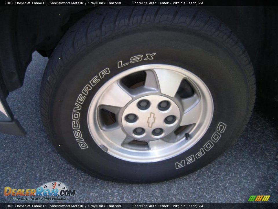 2003 Chevrolet Tahoe LS Sandalwood Metallic / Gray/Dark Charcoal Photo #28