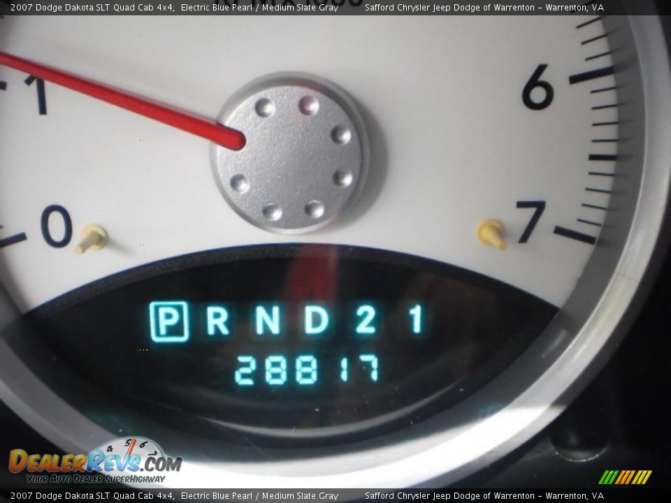 2007 Dodge Dakota SLT Quad Cab 4x4 Electric Blue Pearl / Medium Slate Gray Photo #19