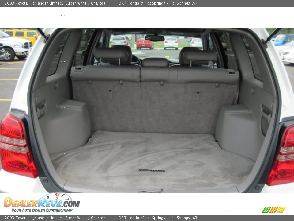 2003 Toyota Highlander Limited Trunk Photo #14