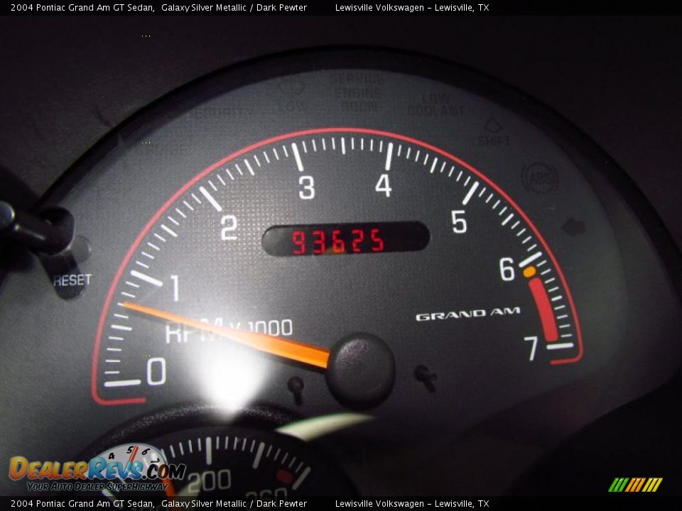 2004 Pontiac Grand Am GT Sedan Galaxy Silver Metallic / Dark Pewter Photo #23