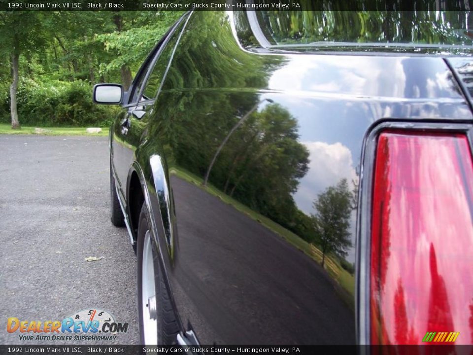 1992 Lincoln Mark VII LSC Black / Black Photo #25