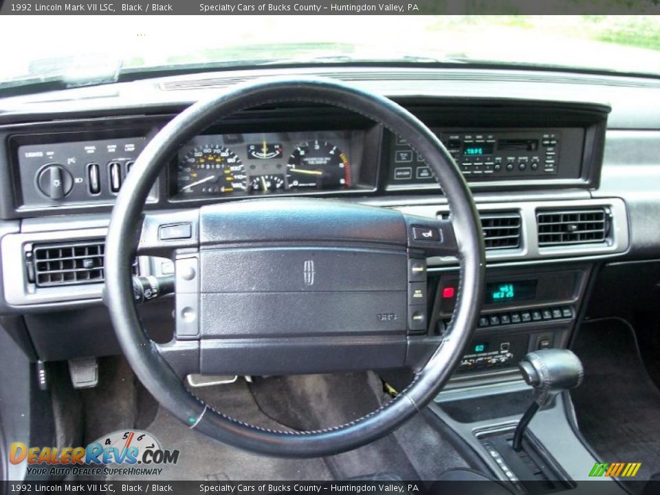 1992 Lincoln Mark VII LSC Steering Wheel Photo #35