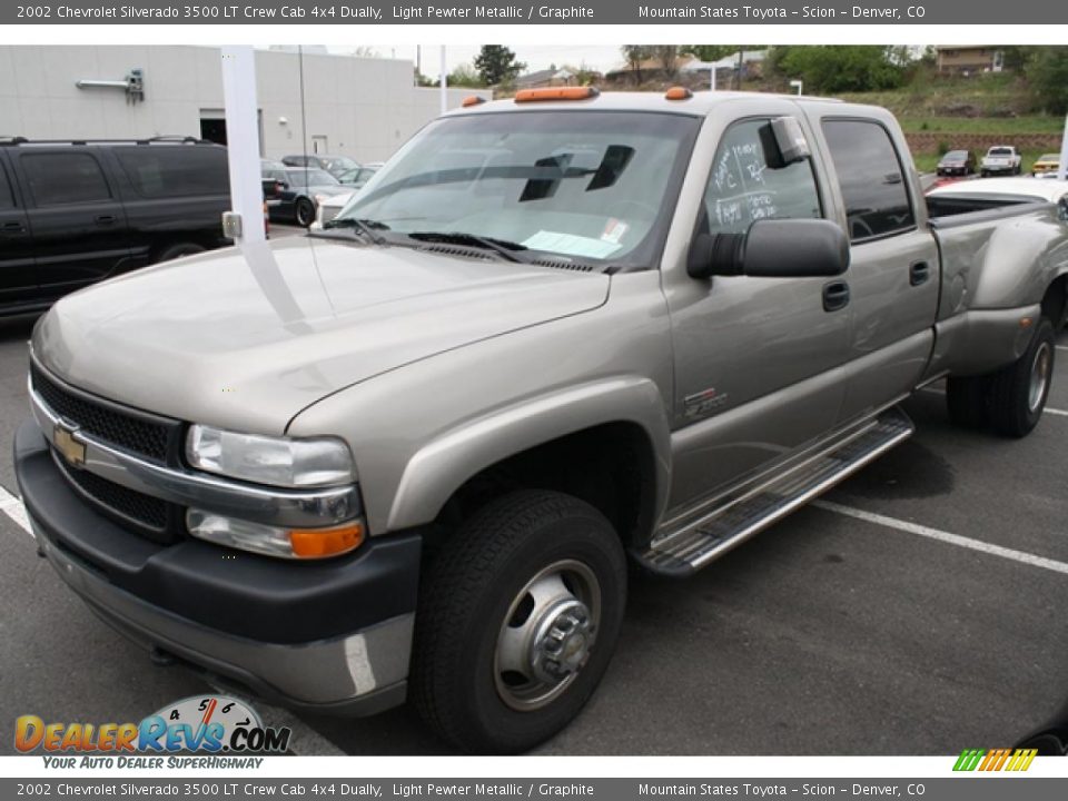 2002 Chevrolet Silverado 3500 LT Crew Cab 4x4 Dually Light Pewter Metallic / Graphite Photo #4