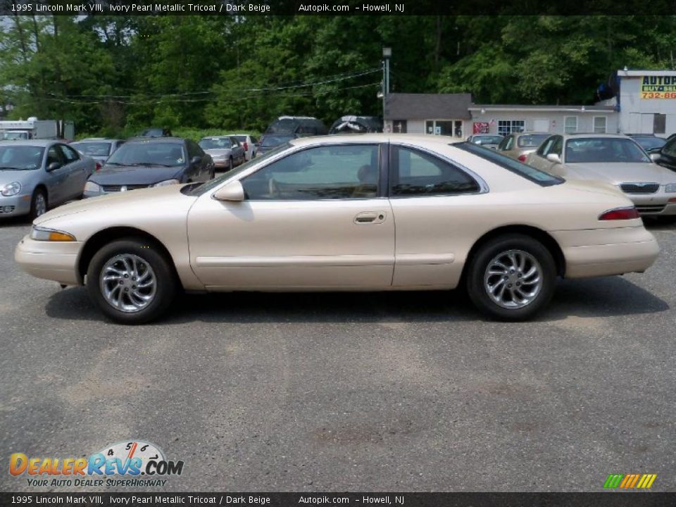 1995 Lincoln Mark VIII Ivory Pearl Metallic Tricoat / Dark Beige Photo #7