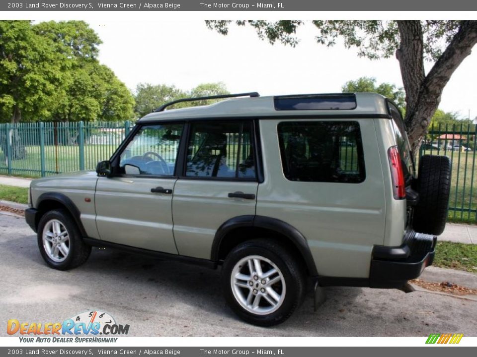 2003 Land Rover Discovery S Vienna Green / Alpaca Beige Photo #3