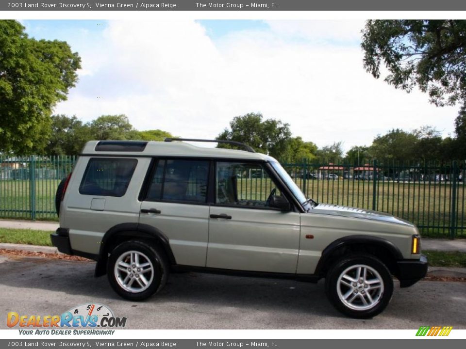 Vienna Green 2003 Land Rover Discovery S Photo #9